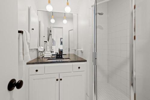 Independence Square Unit 202 - image 3
