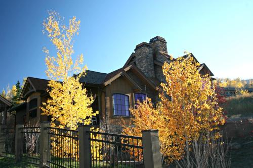 Snowmass Village Condominiums - image 3