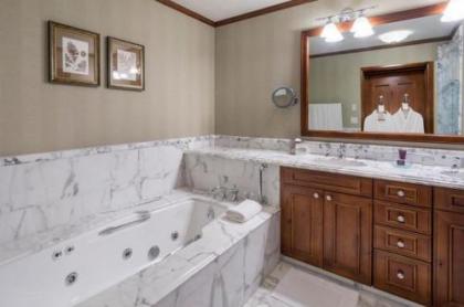 Ritz-Carlton Club 3 Bedroom Luxury - image 2