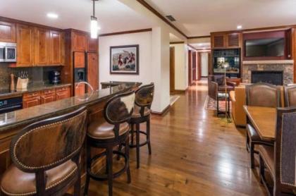 Ritz-Carlton Club 3 Bedroom Luxury - image 3