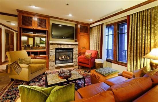 Aspen Ritz Carlton 2 Bed 02 - main image