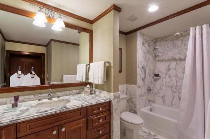 Aspen Ritz Carlton 2 Bed 02 - image 8