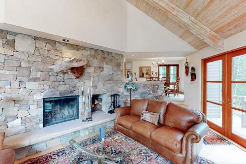 Gem of Aspen - image 3