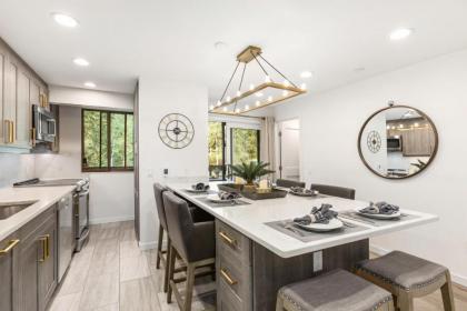 Designer Condo on River - Steps to Aspen Center! - image 15