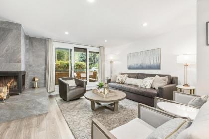 Designer Condo on River - Steps to Aspen Center! - image 3
