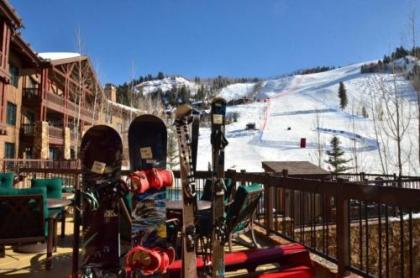 Aspen Ritz Carlton 2Bed WR - image 2