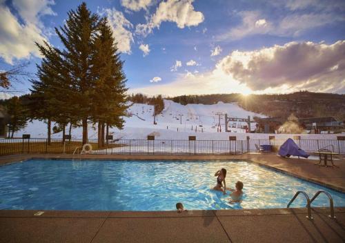 The Inn at Aspen by MC Luxury Rentals - main image