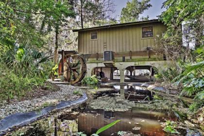 Waterfront Astor Studio Cabin with Private Boat Dock Astor Florida