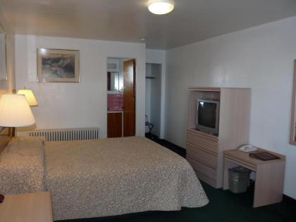 Columbia Inn - image 15