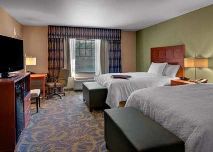 Hampton Inn & Suites Astoria - image 5
