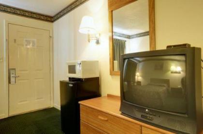 America's Best Value Inn-Athens - image 12
