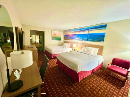 Days Inn by Wyndham Athens - image 10