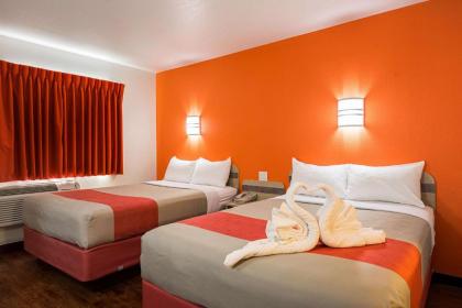Motel 6 Athens - image 9