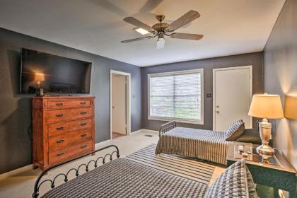 Custom Home with Deck DockandBoathouse on Lake Athens! - image 8
