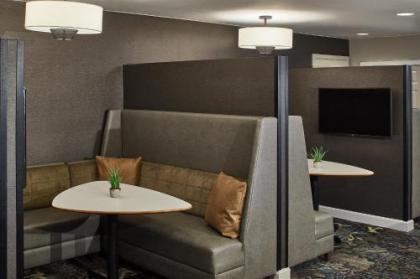 Residence Inn by Marriott Atlanta Airport North/Virginia Avenue - image 4