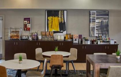 Residence Inn by Marriott Atlanta Airport North/Virginia Avenue - image 5