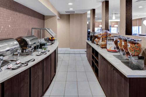 Residence Inn Atlanta Midtown 17th Street - image 2