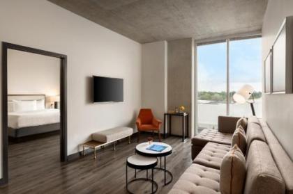 Twelve Midtown Marriott Autograph Collection - image 2