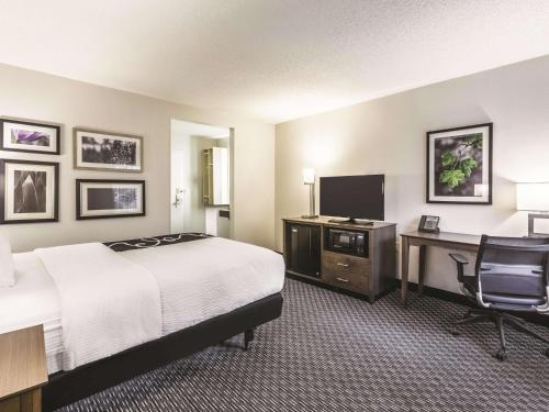 La Quinta by Wyndham Atlanta Midtown - Buckhead - image 5