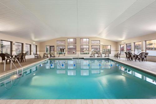 Country Inn & Suites by Radisson Atlanta Galleria Ballpark GA - main image