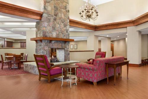 Country Inn & Suites by Radisson Atlanta Galleria Ballpark GA - image 4