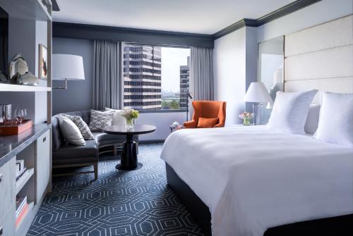Four Seasons Hotel Atlanta - main image