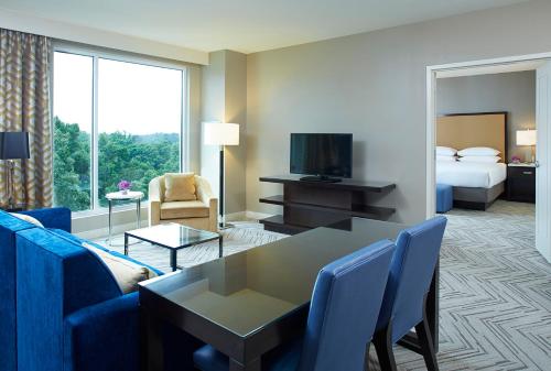 Hyatt Regency Atlanta Perimeter at Villa Christina - image 2