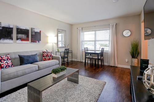 City center location with King bed - image 5