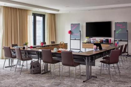 Moxy Atlanta Midtown - image 5