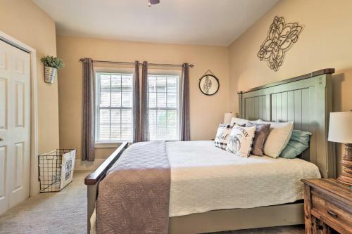 Updated Farmhouse with Backyard 10Mi to Dtwn Atlanta - main image
