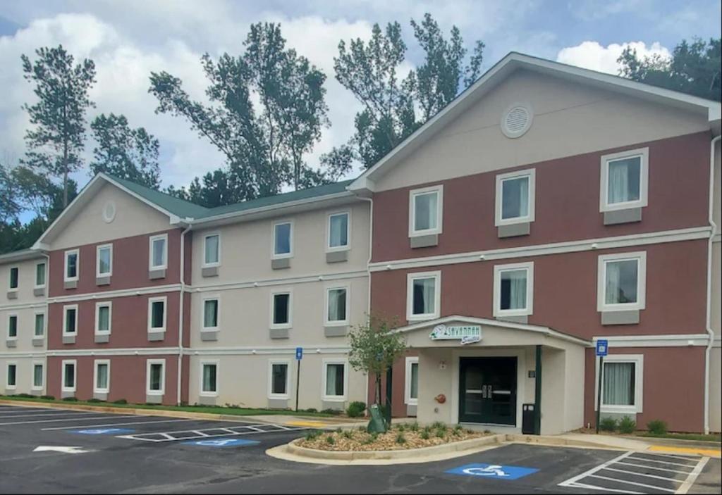 Savannah Suites Atlanta Airport - main image