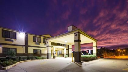 Best Western Pineywoods Inn - image 13