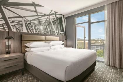 Embassy Suites by Hilton Atlanta Midtown - image 9