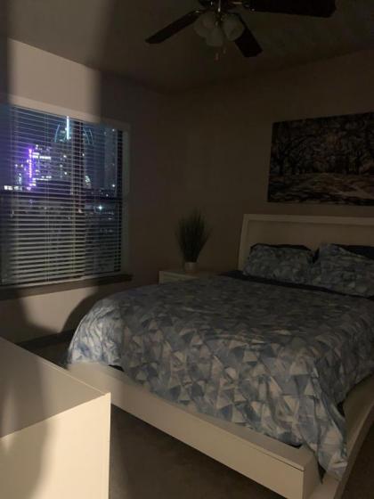 2 bedroom 2 bath very spacious - image 16