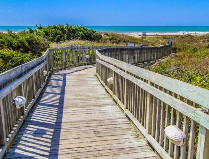 Beautiful Crystal Coast Apartments on Atlantic Beach - image 4
