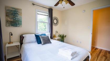 NEW! Quiet Family House near the Casino - image 15