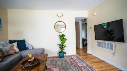 NEW! Quiet Family House near the Casino - image 4