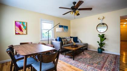 NEW! Quiet Family House near the Casino - image 5