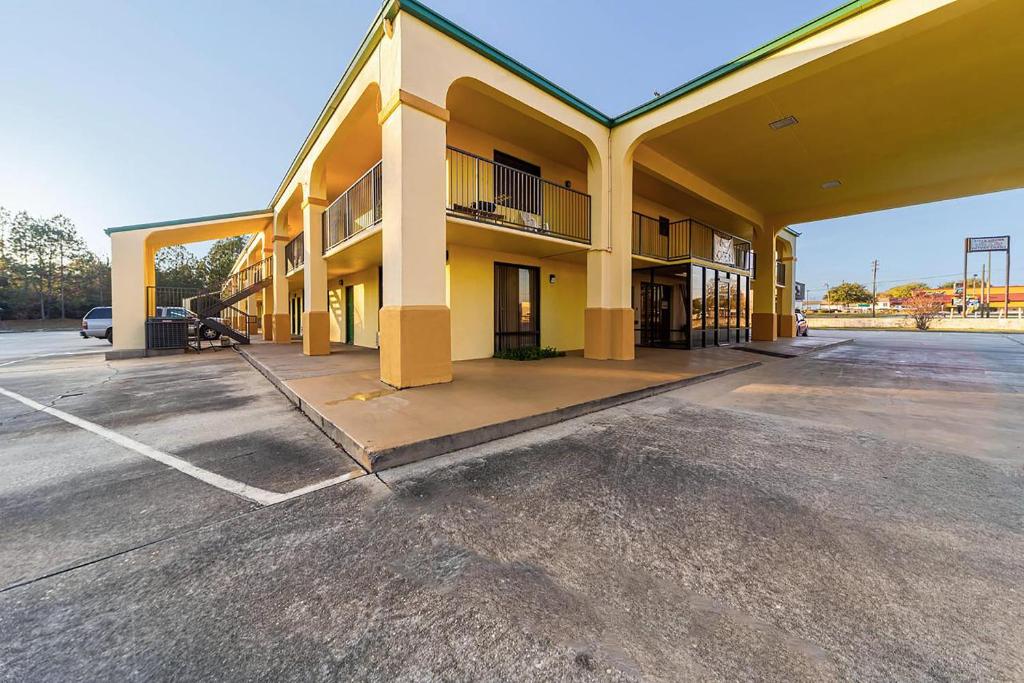 OYO Hotel Atmore AL Hwy 21 - main image