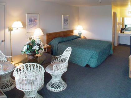 Applegate Inn - image 2