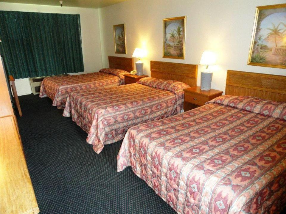 Applegate Inn - image 7