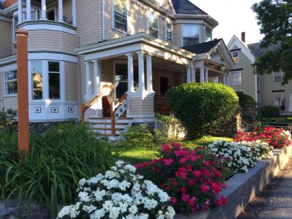 Munroe Inn Boutique Hotel