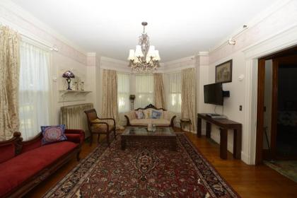 Munroe Inn Boutique Hotel - image 6