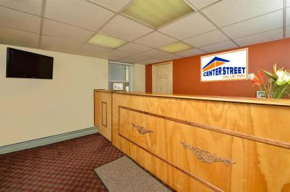 Center Street Value Inn - image 7