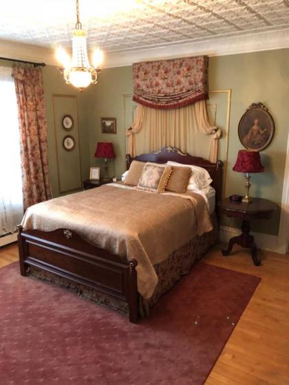 Penley House Bed & Breakfast - image 8