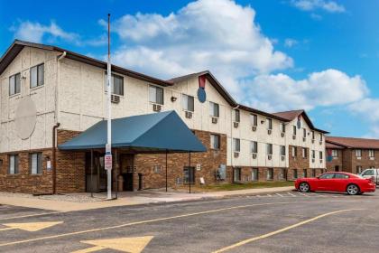 Econo Lodge Inn  Suites Auburn