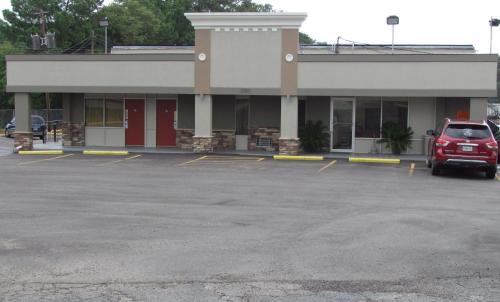 Red Carpet Inn - Augusta - image 5
