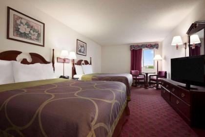 Super 8 by Wyndham Aurora/Naperville Area - image 2