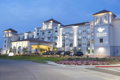 Woolleys Classic Suites Denver Airport Aurora Colorado