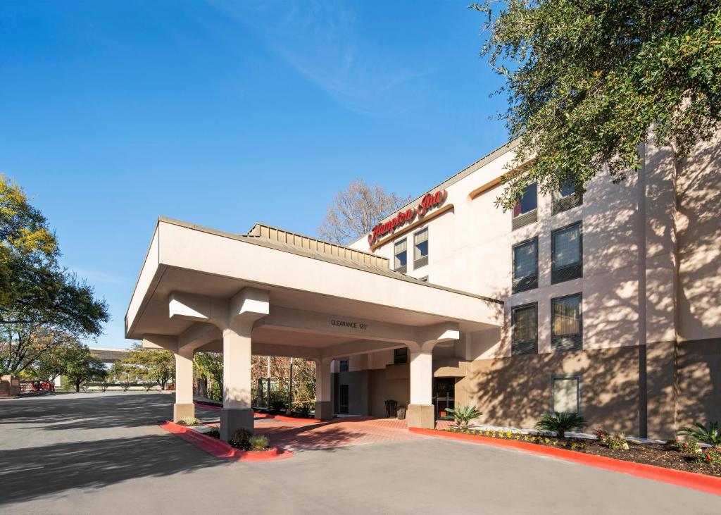 Hampton Inn Austin North - image 2